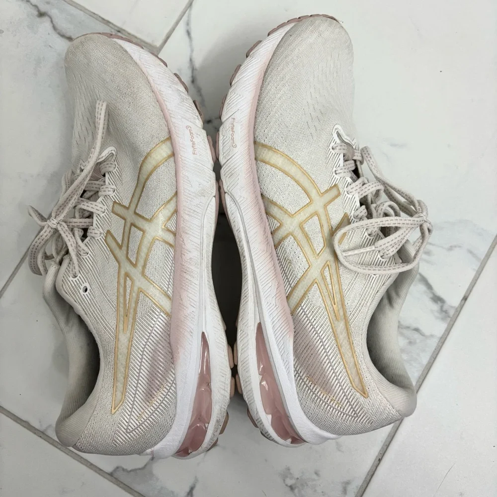 ASICS GT-2000 10 Running Shoes Womens 8